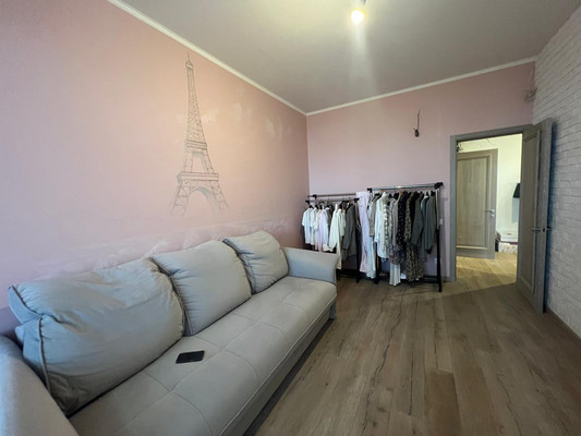 Продам двухкомнатную (2-комн.) квартиру, Варфоломеева ул, 222ак108а, Ростов-на-Дону г