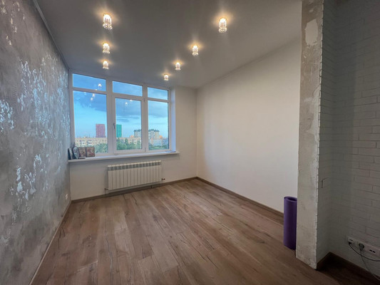 Продам двухкомнатную (2-комн.) квартиру, Варфоломеева ул, 222ак108а, Ростов-на-Дону г