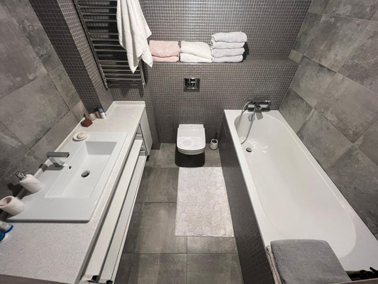 Продам двухкомнатную (2-комн.) квартиру, Варфоломеева ул, 222ак108а, Ростов-на-Дону г