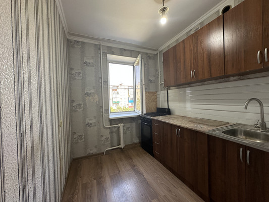 Продам однокомнатную (1-комн.) квартиру, Луначарского ул, 118, Белореченск г