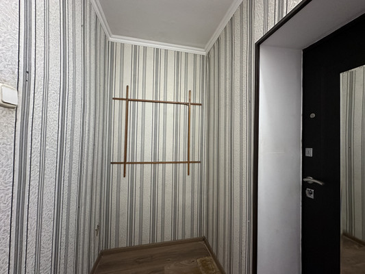 Продам однокомнатную (1-комн.) квартиру, Луначарского ул, 118, Белореченск г