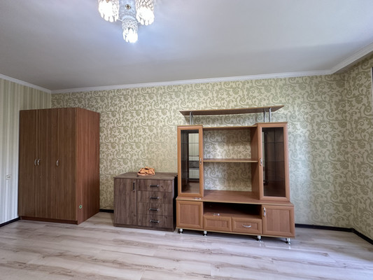 Продам однокомнатную (1-комн.) квартиру, Луначарского ул, 118, Белореченск г