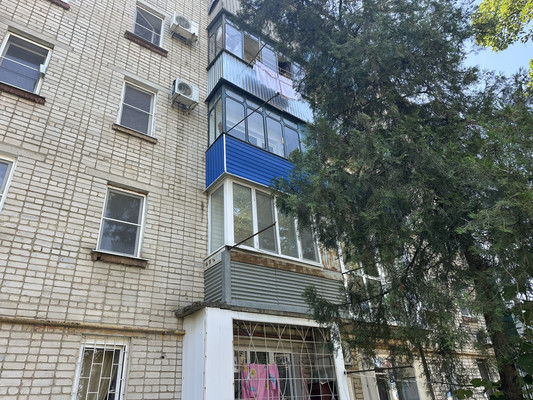 Продам однокомнатную (1-комн.) квартиру, Луначарского ул, 118, Белореченск г