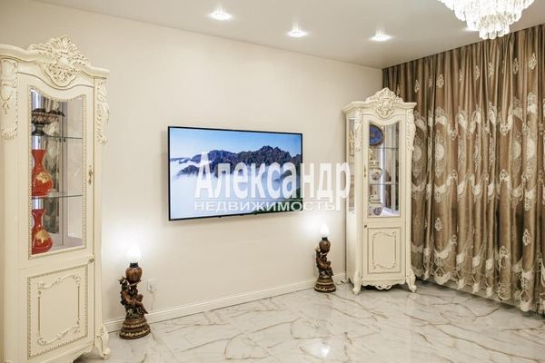 Продам трехкомнатную (3-комн.) квартиру, Парфёновская ул, 17, Санкт-Петербург г