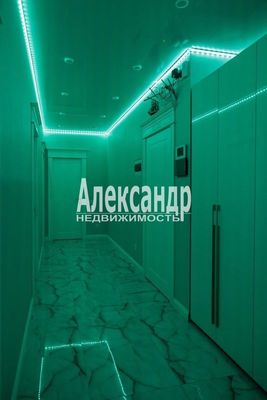 Продам трехкомнатную (3-комн.) квартиру, Парфёновская ул, 17, Санкт-Петербург г