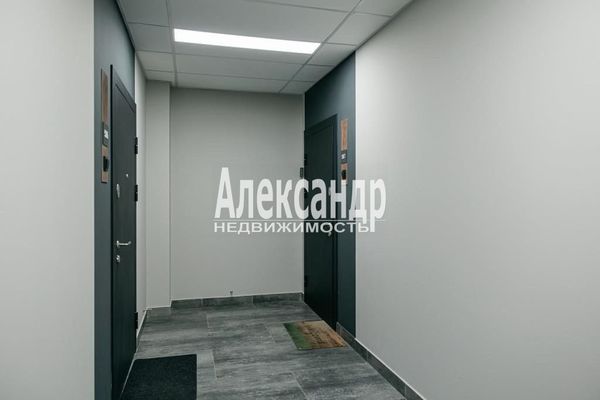Продам трехкомнатную (3-комн.) квартиру, Парфёновская ул, 17, Санкт-Петербург г