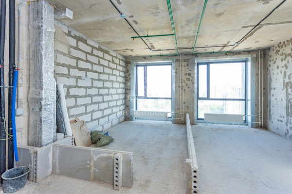 Продам трехкомнатную (3-комн.) квартиру, Берёзовая аллея, 19к4, Москва г