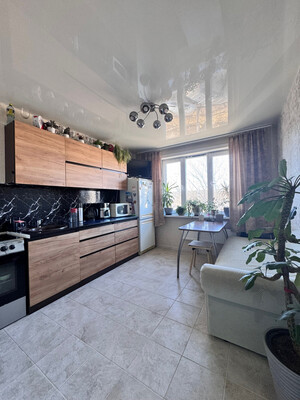 Продам однокомнатную (1-комн.) квартиру, Заводская ул, 4, Киров г