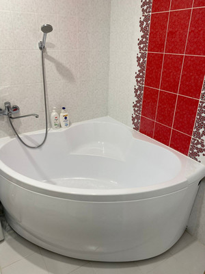 Продам двухкомнатную (2-комн.) квартиру, Баварская ул, 8, Краснодар г