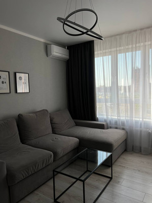 Продам двухкомнатную (2-комн.) квартиру, Западный Обход ул, 42к4, Краснодар г