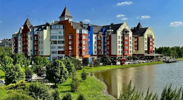 Продам двухкомнатную (2-комн.) квартиру, Баварская ул, 8, Краснодар г