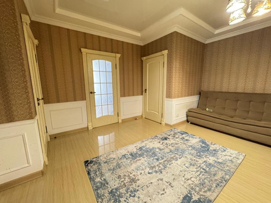 Продам трехкомнатную (3-комн.) квартиру, Калмыкова ул, 235а, Нальчик г