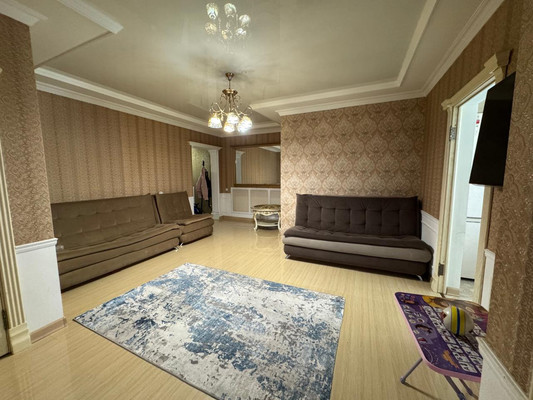 Продам трехкомнатную (3-комн.) квартиру, Калмыкова ул, 235а, Нальчик г
