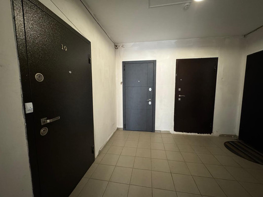 Продам трехкомнатную (3-комн.) квартиру, Калмыкова ул, 235а, Нальчик г