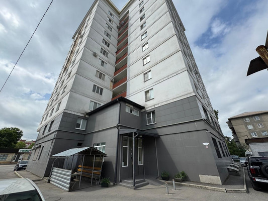 Продам трехкомнатную (3-комн.) квартиру, Калмыкова ул, 235а, Нальчик г