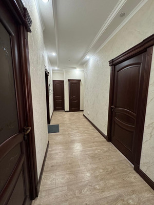 Продам трехкомнатную (3-комн.) квартиру, Тлостанова ул, 28, Нальчик г