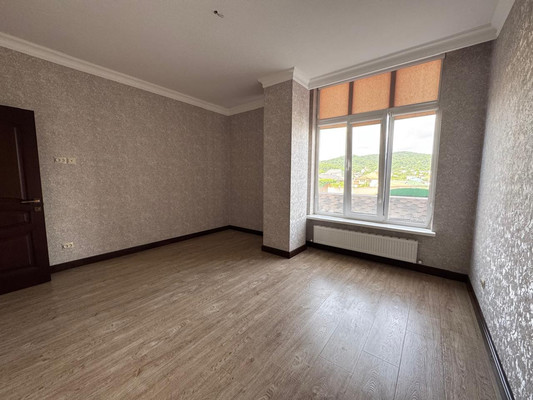 Продам трехкомнатную (3-комн.) квартиру, Тлостанова ул, 28, Нальчик г
