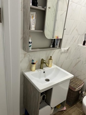 Продам трехкомнатную (3-комн.) квартиру, Новозаводская ул, 2к8, Москва г