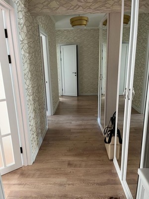 Продам трехкомнатную (3-комн.) квартиру, Новозаводская ул, 2к8, Москва г