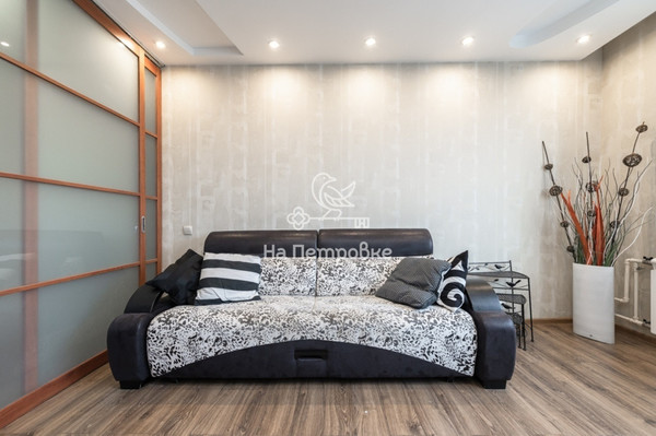 Продам трехкомнатную (3-комн.) квартиру, Белозерская ул, 9кА, Москва г