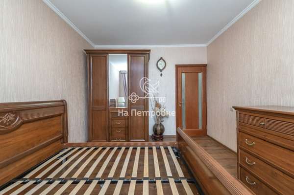 Продам трехкомнатную (3-комн.) квартиру, Белозерская ул, 9кА, Москва г