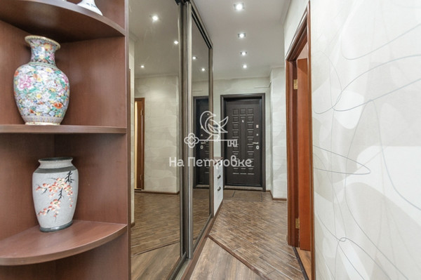 Продам трехкомнатную (3-комн.) квартиру, Белозерская ул, 9кА, Москва г