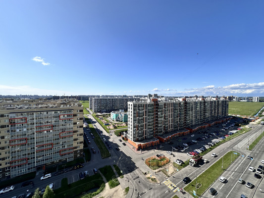 Продам двухкомнатную (2-комн.) квартиру, Воронцовский б-р, 10, Мурино п