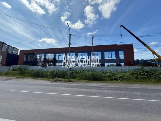 Сдам торговое помещение 1 500 м2, Кольцевая ул, 4, Янино-1 гп