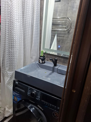 Продам двухкомнатную (2-комн.) квартиру, 3-я Целиноградская ул, 9, Краснодар г