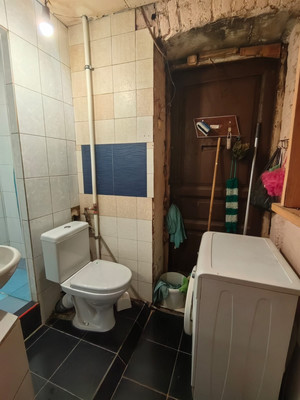 Продам комнату в 5-комн. квартире, Садовая ул, 44А, Санкт-Петербург г