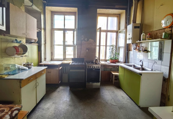 Продам комнату в 5-комн. квартире, Садовая ул, 44А, Санкт-Петербург г