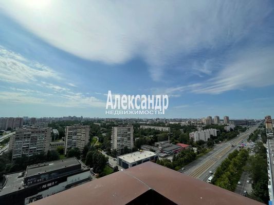 Продам многокомнатную квартиру, Бухарестская ул, 96, Санкт-Петербург г