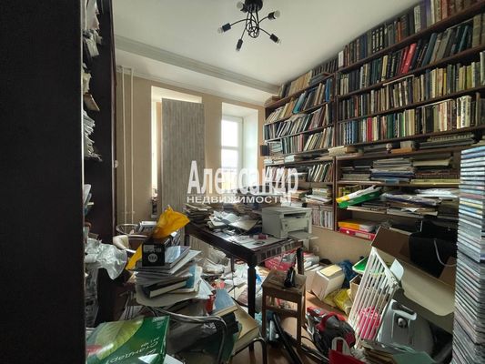 Продам многокомнатную квартиру, Бухарестская ул, 96, Санкт-Петербург г