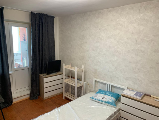 Сдам трехкомнатную (3-комн.) квартиру, Миклухо-Маклая ул, 38, Москва г