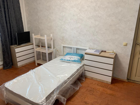 Сдам трехкомнатную (3-комн.) квартиру, Миклухо-Маклая ул, 38, Москва г