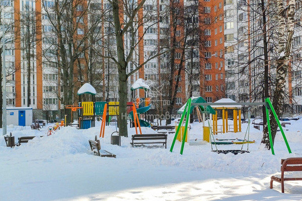Продам однокомнатную (1-комн.) квартиру, Молодцова ул, 25к2, Москва г