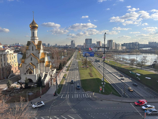 Продам трехкомнатную (3-комн.) квартиру, Сайкина ул, 21, Москва г