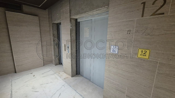 Продам трехкомнатную (3-комн.) квартиру, Миклухо-Маклая ул, вл23, Москва г