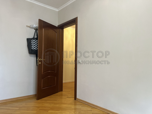 Продам трехкомнатную (3-комн.) квартиру, Братиславская ул, 14, Москва г