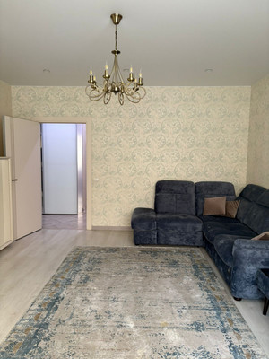 Продам двухкомнатную (2-комн.) квартиру, Зеленые аллеи б-р, 4, Видное г