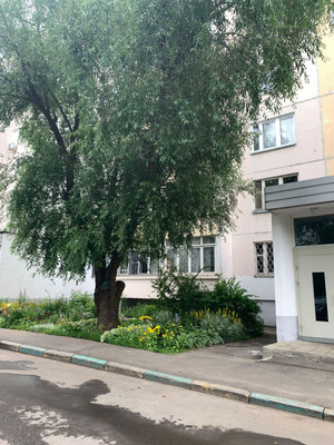 Продам двухкомнатную (2-комн.) квартиру, Адмирала Лазарева ул, 68к2, Москва г