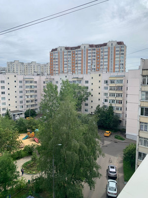 Продам двухкомнатную (2-комн.) квартиру, Адмирала Лазарева ул, 68к2, Москва г