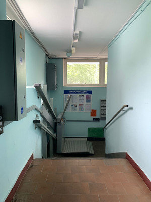 Продам двухкомнатную (2-комн.) квартиру, Адмирала Лазарева ул, 68к2, Москва г