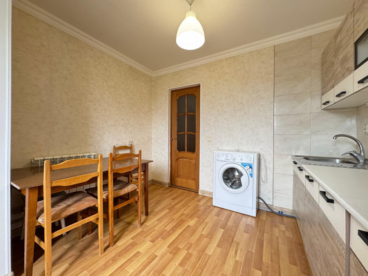 Продам однокомнатную (1-комн.) квартиру, 9 Мая ул, 14, Нальчик г