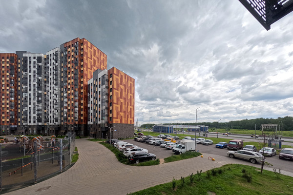 Продам однокомнатную (1-комн.) квартиру, Победы ул, 1к2, Десна д