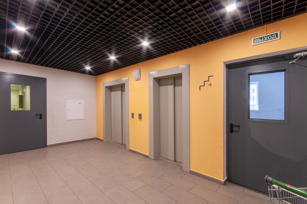Продам однокомнатную (1-комн.) квартиру, Победы ул, 1к2, Десна д