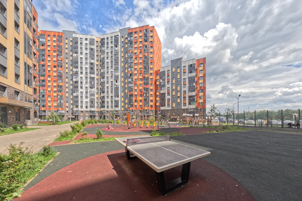 Продам однокомнатную (1-комн.) квартиру, Победы ул, 1к2, Десна д