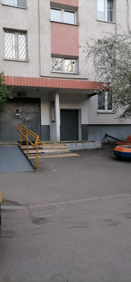 Продам двухкомнатную (2-комн.) квартиру, Голубинская ул, 25к1, Москва г