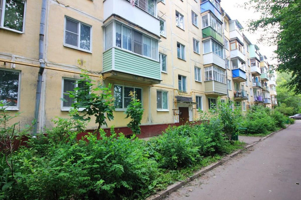 Продам двухкомнатную (2-комн.) квартиру, Строителей ул, 2, Можайск г