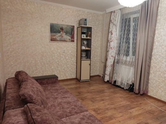 Продам трехкомнатную (3-комн.) квартиру, Королёва пр-кт, 39Ак2, Санкт-Петербург г